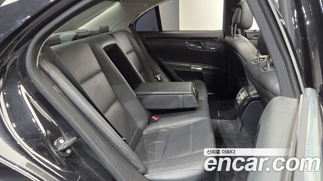 Mercedes-Benz S-Class 2012 — photo 11