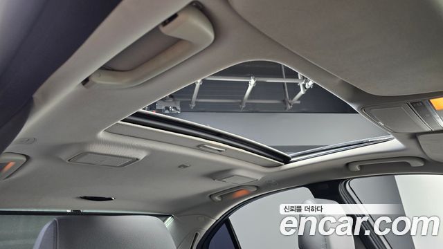 Mercedes-Benz S-Class 2012 — photo 16