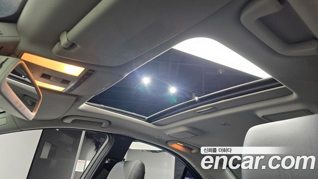 Mercedes-Benz S-Class 2012 — photo 17