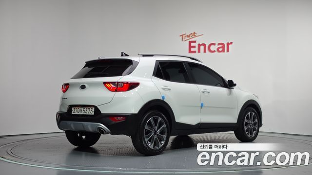 Kia Stonic 2019 — photo 2