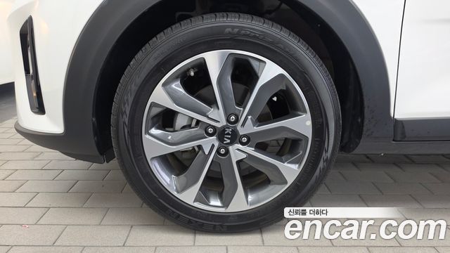 Kia Stonic 2019 — photo 5