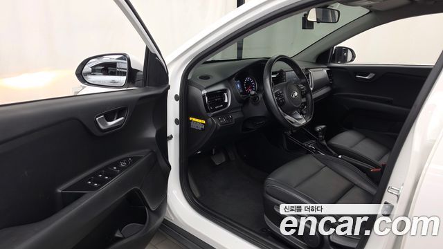 Kia Stonic 2019 — photo 10