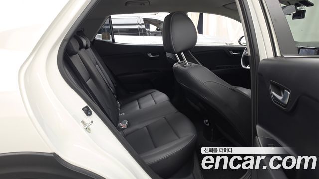 Kia Stonic 2019 — photo 12
