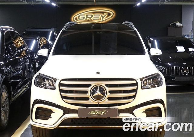 Mercedes-Benz GLS-Class 2025 — photo 1