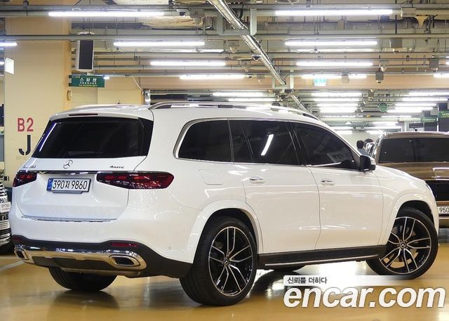 Mercedes-Benz GLS-Class 2025 — photo 3
