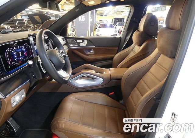 Mercedes-Benz GLS-Class 2025 — photo 4
