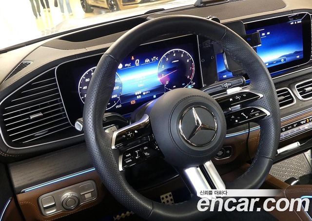 Mercedes-Benz GLS-Class 2025 — photo 5