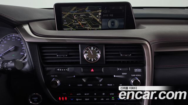 Lexus RX 2017 — photo 18
