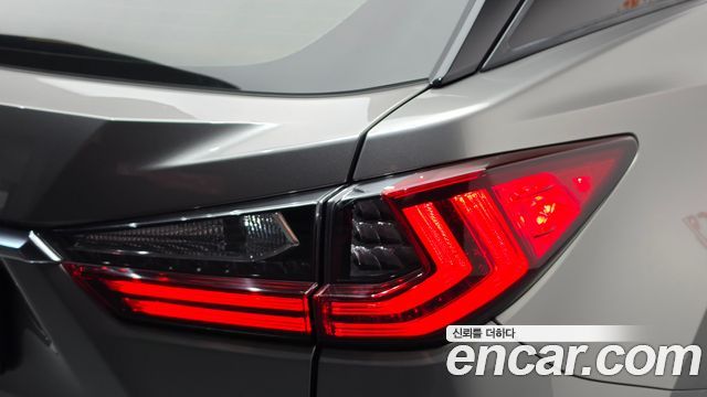 Lexus RX 2017 — photo 9
