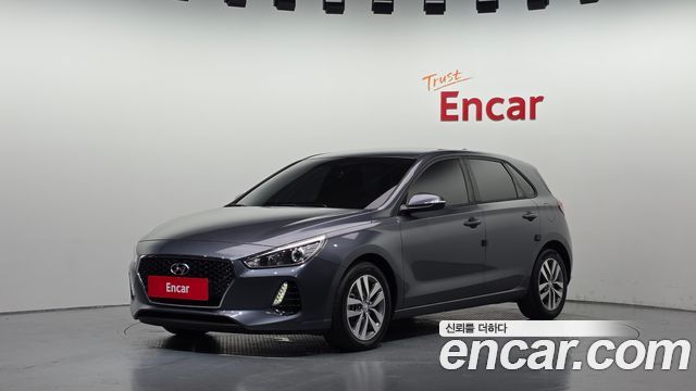 Hyundai i30 2019 — photo 1