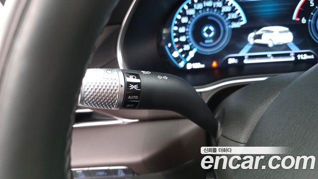 Genesis GV80 2021 — photo 28