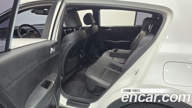 Kia Sportage 2019 — photo 17