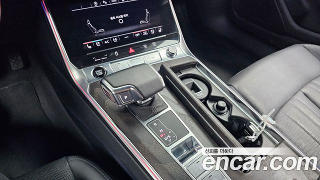 Audi A6 2021 — photo 12
