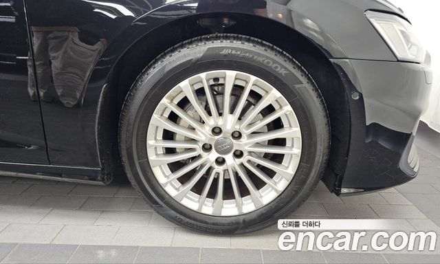 Audi A6 2021 — photo 7