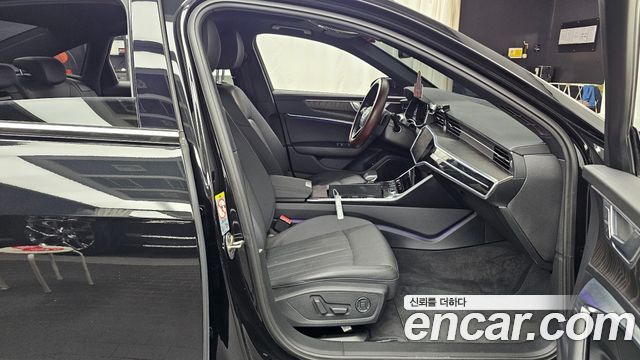Audi A6 2021 — photo 16