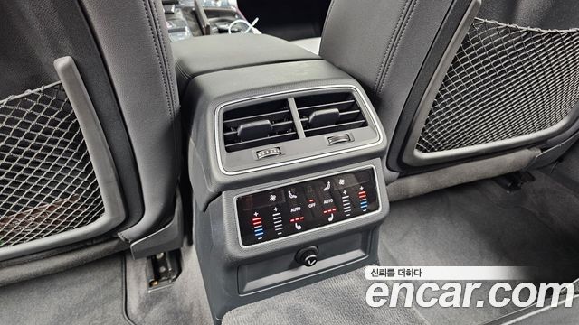 Audi A6 2021 — photo 32