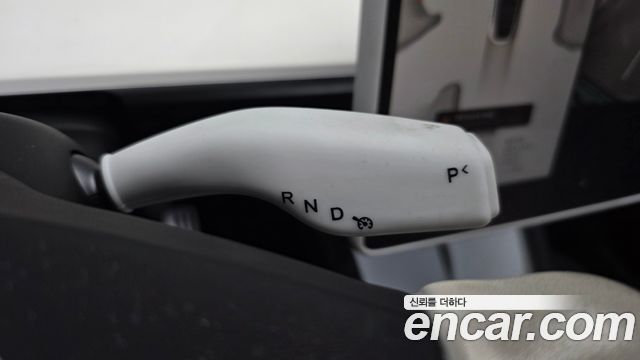 Tesla Model Y 2022 — photo 12