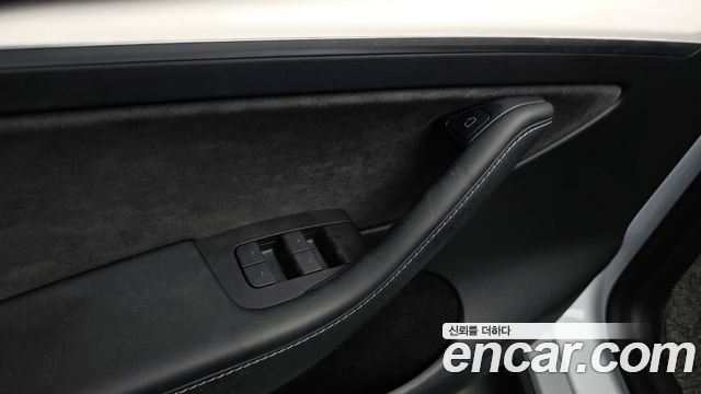 Tesla Model Y 2022 — photo 30