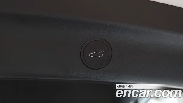 Tesla Model Y 2022 — photo 33