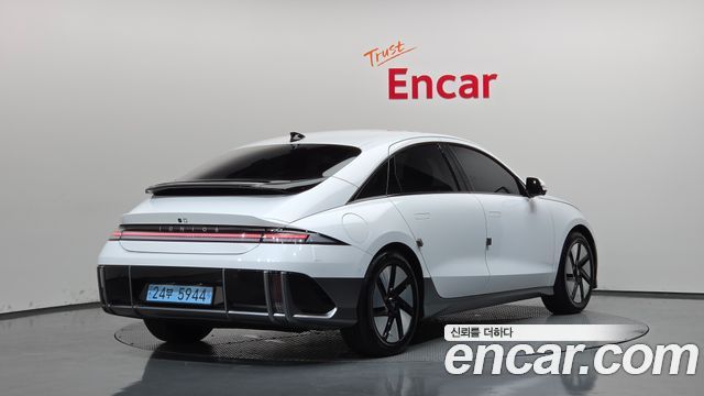 Hyundai Ioniq6 2023 — photo 2