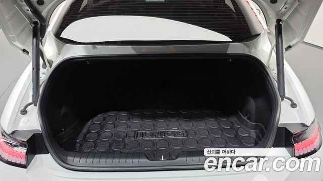 Hyundai Ioniq6 2023 — photo 26