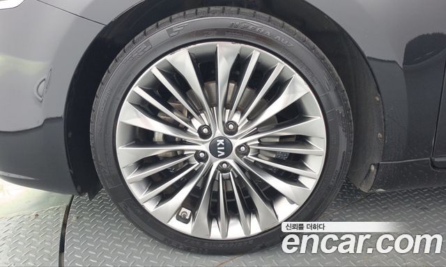 Kia K7 2019 — photo 5