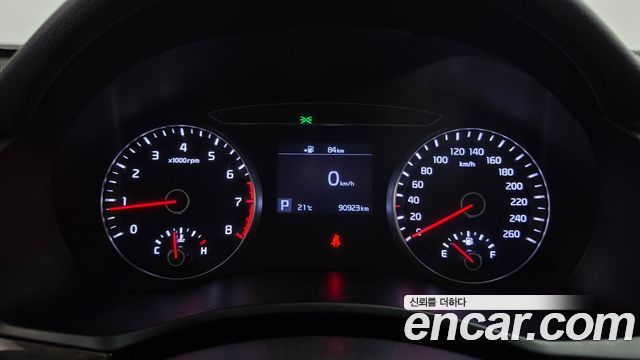 Kia K7 2019 — photo 11