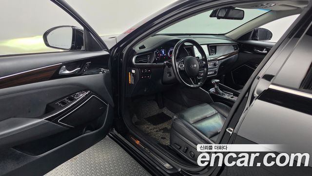 Kia K7 2019 — photo 13