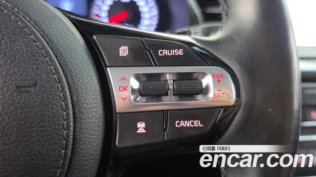 Kia K7 2019 — photo 21