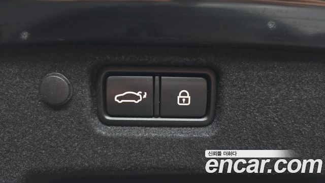 Kia K7 2019 — photo 23