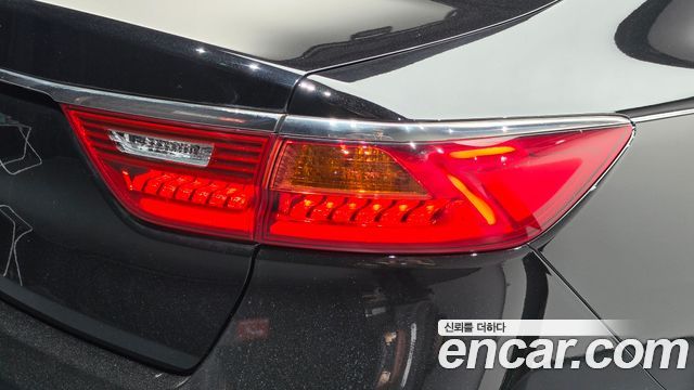 Kia K7 2019 — photo 9