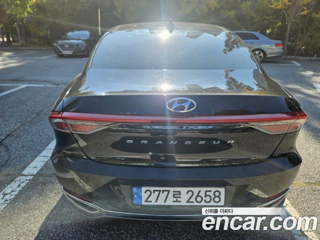 Hyundai Grandeur 2022 — photo 4