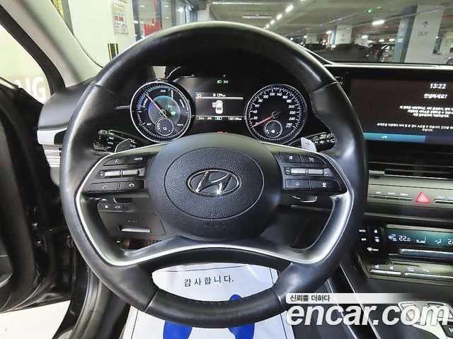 Hyundai Grandeur 2022 — photo 13