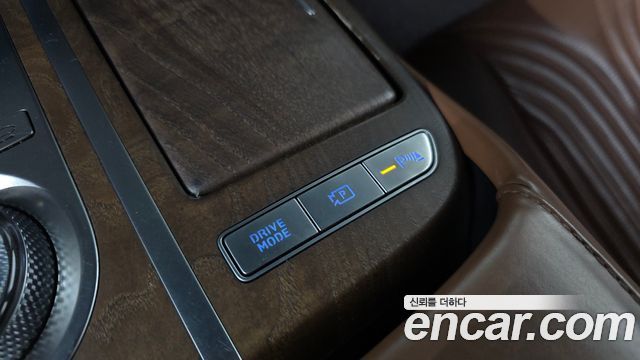 Genesis G80 2021 — photo 32