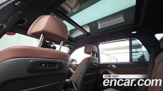 BMW X5 2022 — photo 18