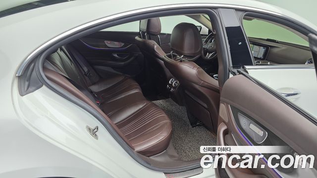 Mercedes-Benz CLS-Class 2019 — photo 12
