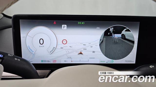 Genesis GV60 2022 — photo 11
