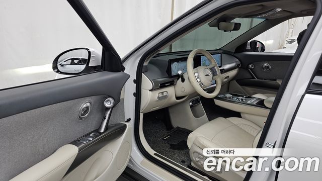 Genesis GV60 2022 — photo 13
