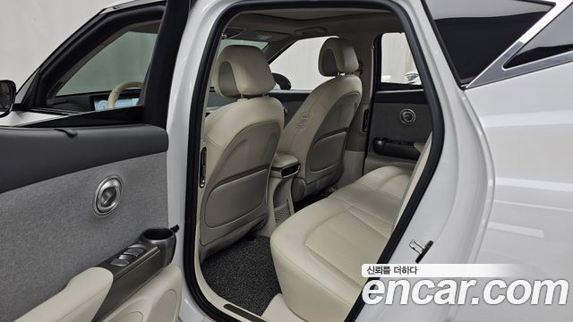 Genesis GV60 2022 — photo 18