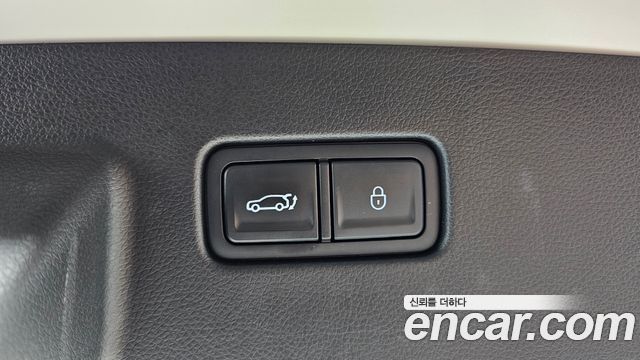 Genesis GV60 2022 — photo 23