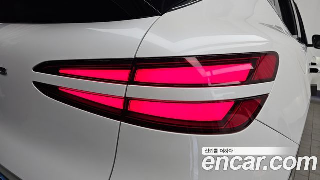 Genesis GV60 2022 — photo 9