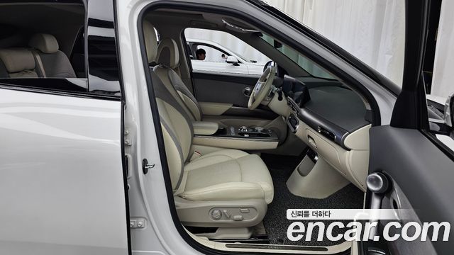 Genesis GV60 2022 — photo 16