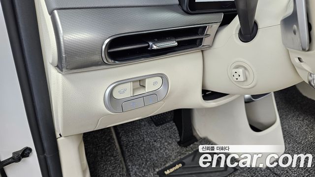 Genesis GV60 2022 — photo 27