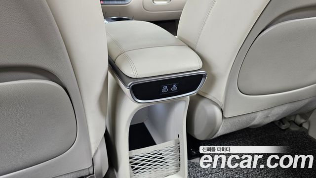 Genesis GV60 2022 — photo 32
