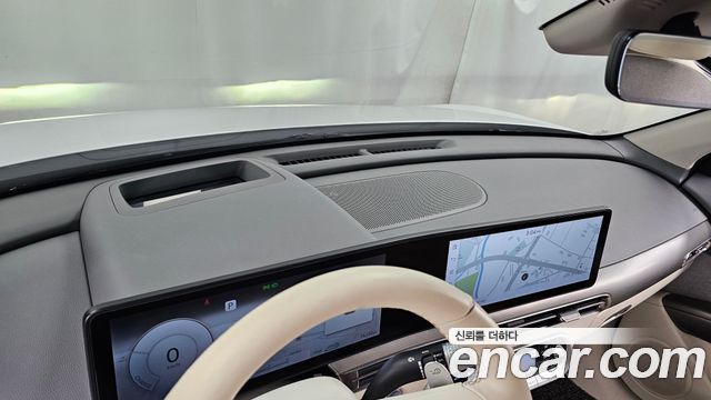 Genesis GV60 2022 — photo 37