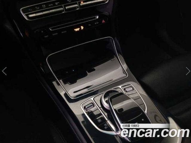 Mercedes-Benz GLC-Class 2019 — photo 15