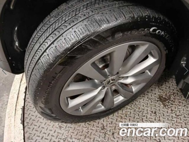 Mercedes-Benz GLC-Class 2019 — photo 20