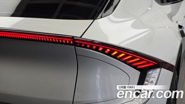 Kia EV6 2022 — photo 9