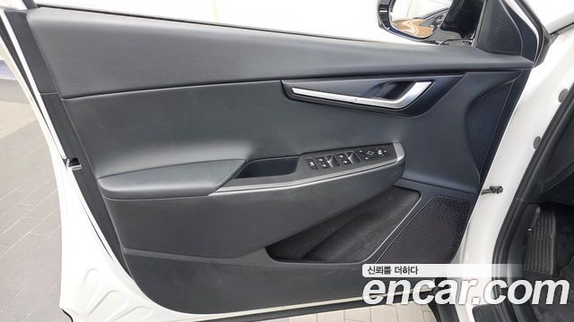 Kia EV6 2022 — photo 14