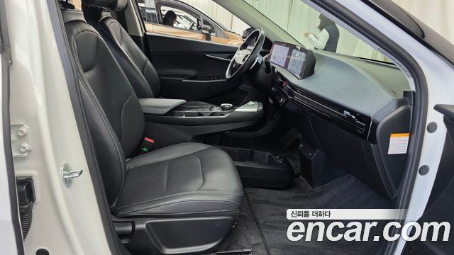 Kia EV6 2022 — photo 16
